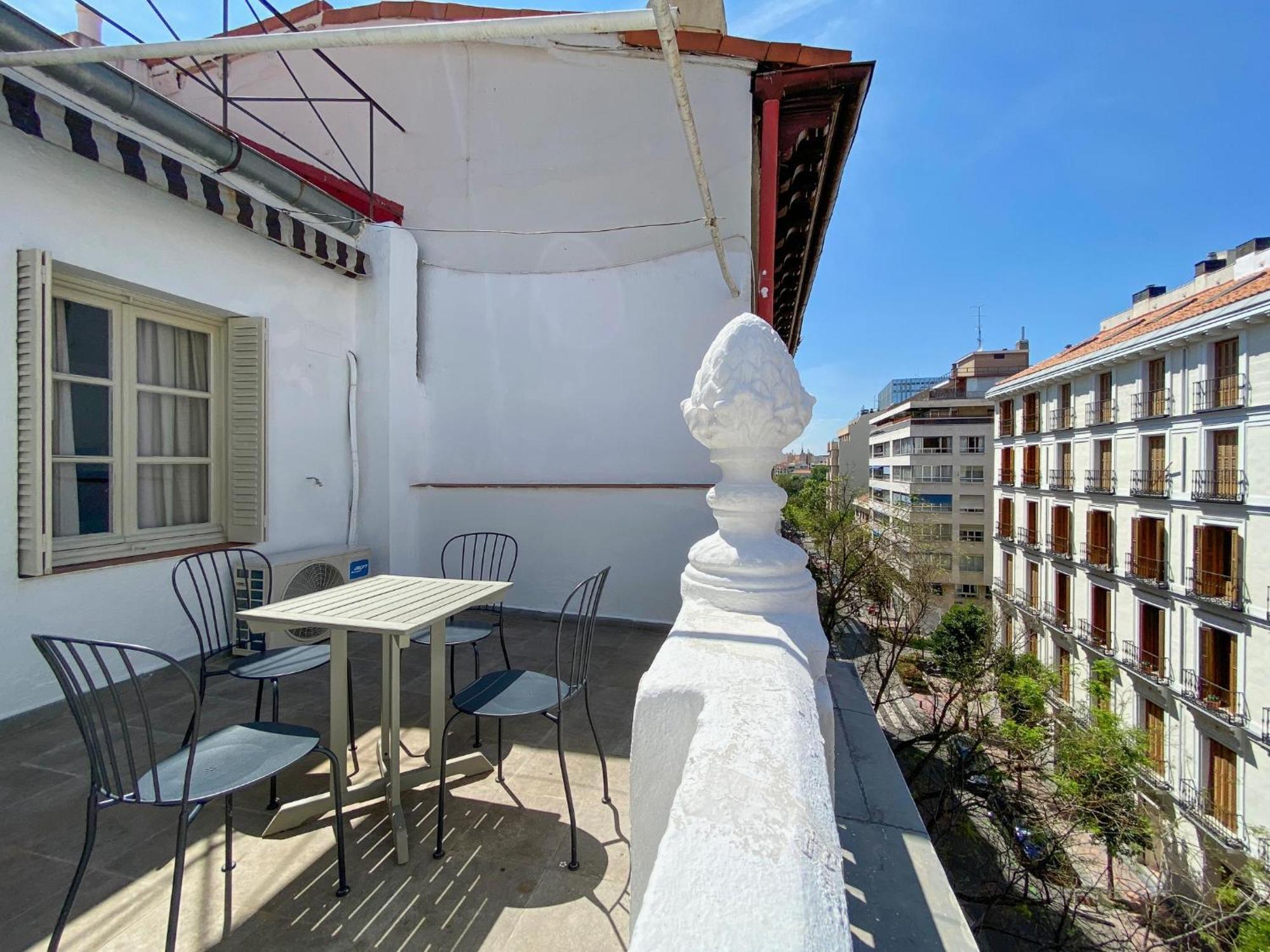 Montaber Apartments - La Paz Market Madrid Room photo