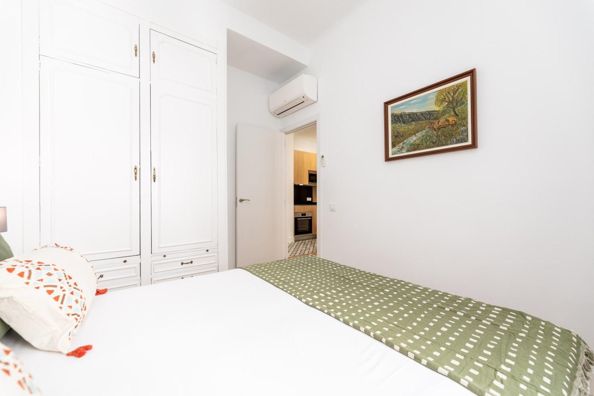 Montaber Apartments - La Paz Market Madrid Exterior photo